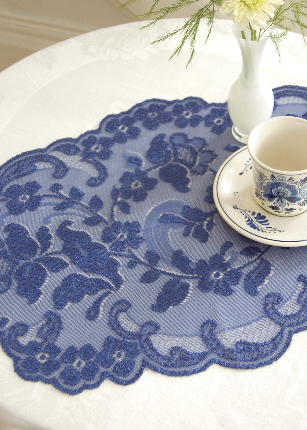 Elizabeth Placemat Heritage Lace